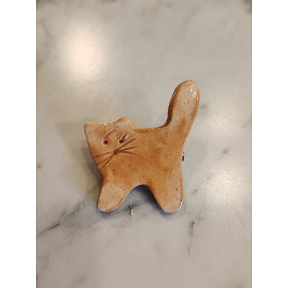 Handmade Ceramic Cat Brooch Pin - Picture 1 of 3